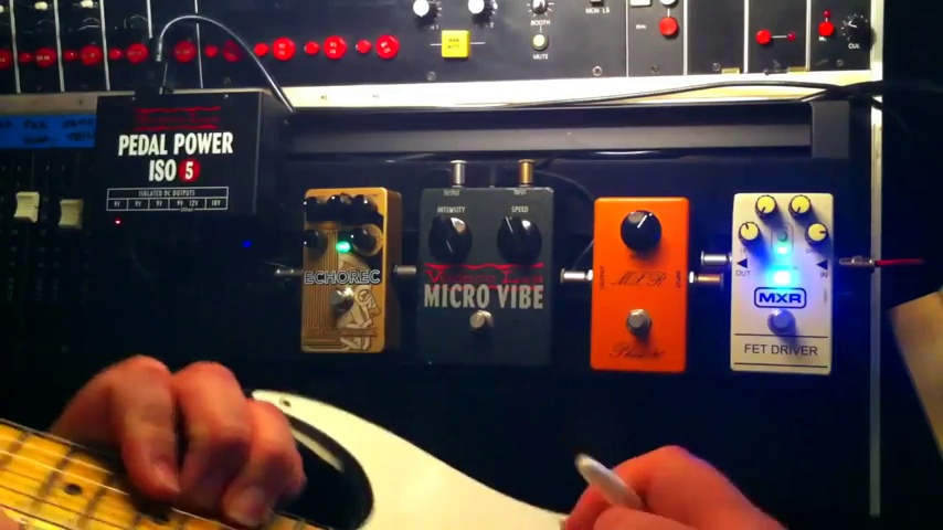Watch Voodoo Lab Micro Vibe Guitar Effect Pedal on Amazon Live